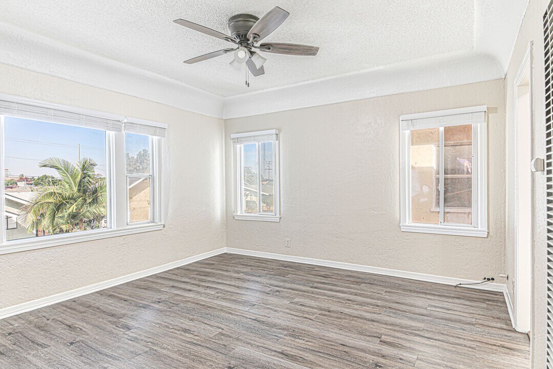 1324 N Peterson Ave in Long Beach, CA - Building Photo