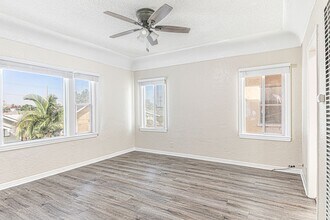 1324 Peterson Avenue in Long Beach, CA - Foto de edificio - Interior Photo