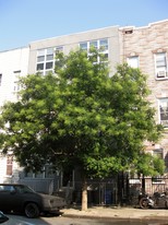 221 Himrod St in Brooklyn, NY - Foto de edificio - Building Photo