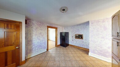 67 Gore St, Unit 2F in Cambridge, MA - Building Photo - Building Photo