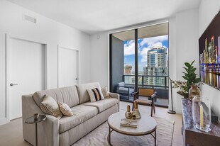 485 NE 2nd Ave, Unit SI ID1540426P in Miami, FL - Building Photo