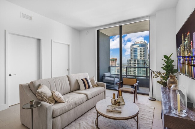 485 NE 2nd Ave, Unit SI ID1540426P