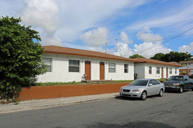 2009-2015 Division Ave in West Palm Beach, FL - Building Photo - Building Photo