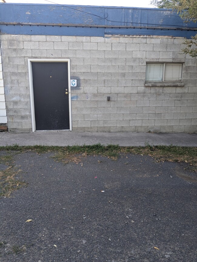 620 E Main St, Unit C