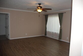 902 Ladron Ave in Los Lunas, NM - Building Photo - Building Photo