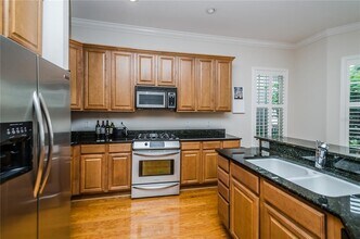 924 Hemingway Cir in Tampa, FL - Building Photo - Building Photo