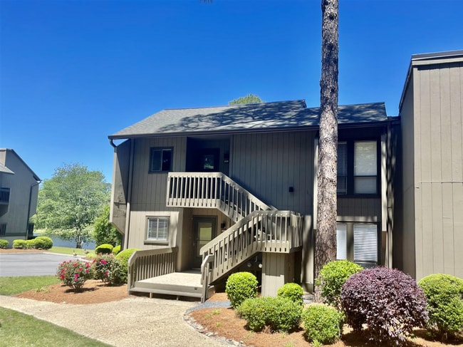 property at 1175 St Andrews Dr