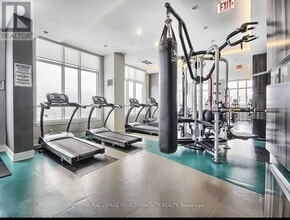 9205-9205 Yonge St in Richmond Hill, ON - Building Photo - Building Photo