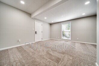 1016 Swift Dr in Clarksville, TN - Building Photo - Building Photo