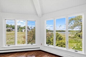 7 Weir Street Extension in Hingham, MA - Building Photo - Building Photo