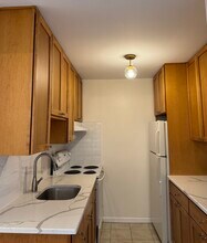 210 Bergenline Ave, Unit Apt 15 in Union City, NJ - Building Photo - Building Photo