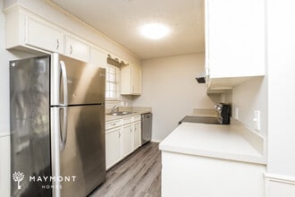 126 Oak Hill Pl in Brandon, MS - Foto de edificio - Building Photo