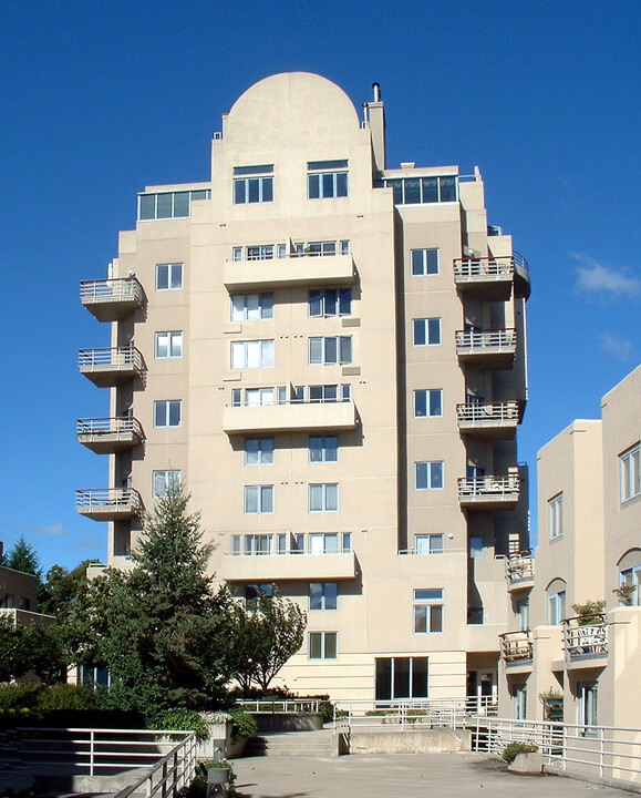 Clermont on the Hudson in Nyack, NY - Building Photo