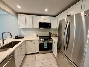 2416 W Chicago Ave in Tampa, FL - Building Photo - Building Photo