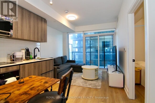 117 Broadway Ave in Toronto, ON - Building Photo - Building Photo