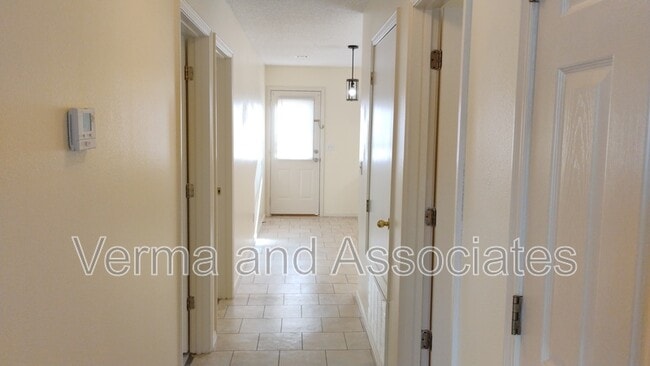 44 Holly Dr in Bentonville, AR - Building Photo - Building Photo