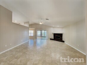 7832 Osteen Rd in New Port Richey, FL - Building Photo - Building Photo