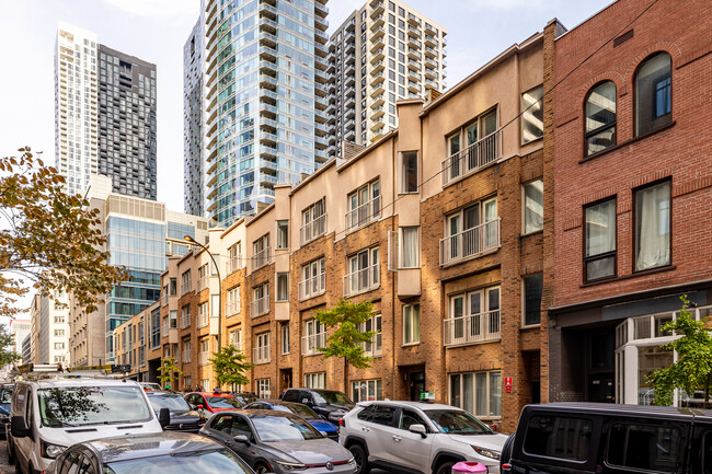 1073-1079 De Bleury Rue in Montréal, QC - Building Photo - Primary Photo