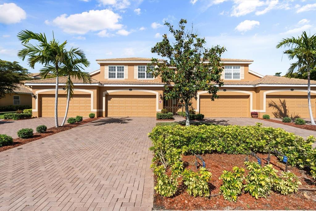 416 Winding Brook Ln in Bradenton, FL - Foto de edificio