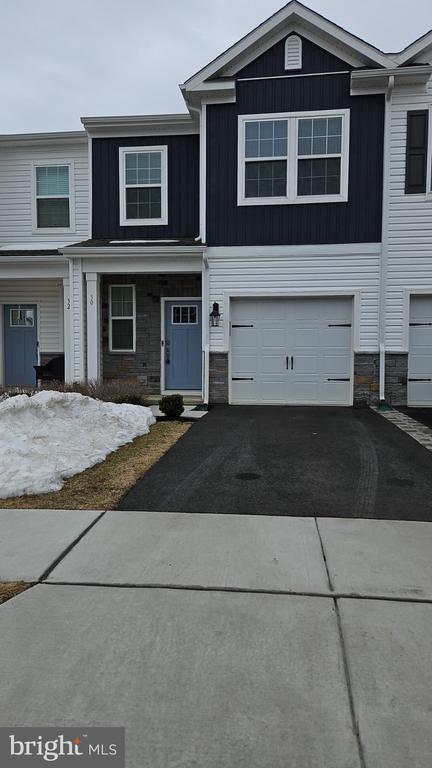 property at 30 Elliot Ln