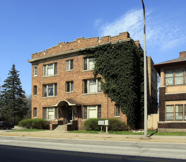 230 W Jackson Blvd in Elkhart, IN - Foto de edificio - Building Photo