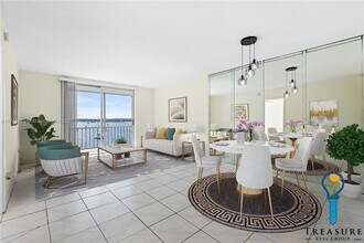 2910 Point E Dr in Aventura, FL - Building Photo - Building Photo