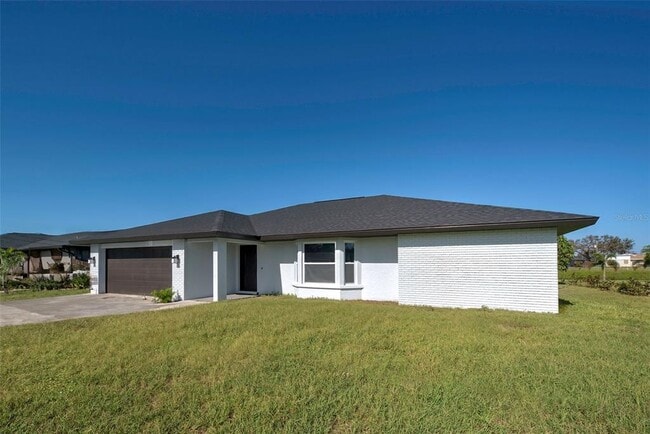 7379 Snow Dr in Englewood, FL - Building Photo - Building Photo