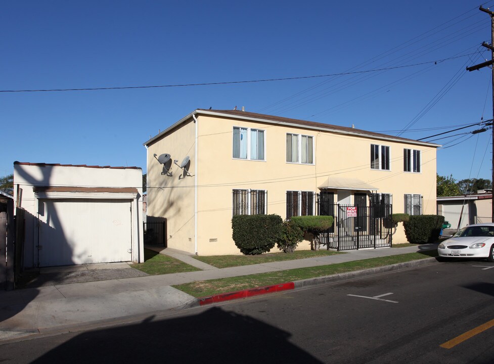 6365 ARBUTUS AV in Huntington Park, CA - Building Photo