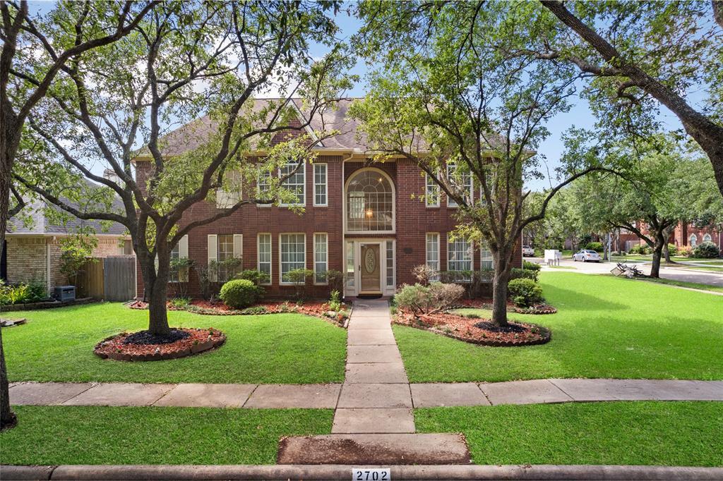 2702 Scarlet Sunset Ct in Sugar Land, TX - Foto de edificio