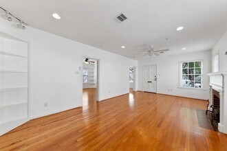 2302 Shakespeare St in Houston, TX - Building Photo - Building Photo