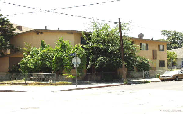 2306 Trinity St in Los Angeles, CA - Building Photo - Building Photo