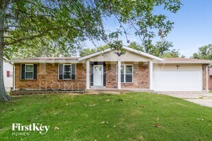 3 Oak Point Ct in St. Peters, MO - Building Photo