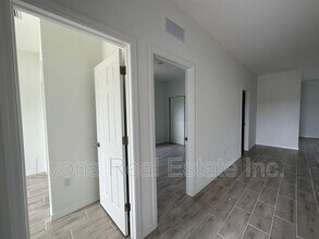 9121 Waldrep St in Port Charlotte, FL - Building Photo - Building Photo