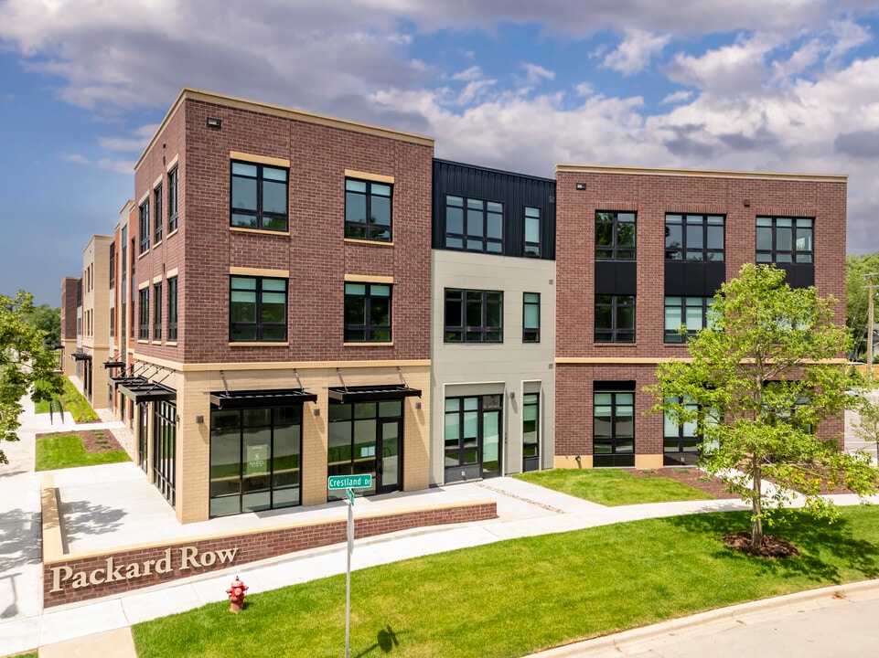 Packard Row in Ann Arbor, MI - Foto de edificio