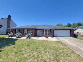 116 Long Pointe Dr in Mary Esther, FL - Building Photo