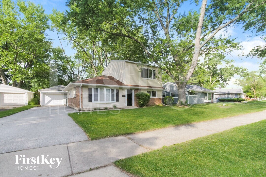 164 Blackhawk Dr in Park Forest, IL - Building Photo