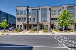 436 W Tremont Ave in Charlotte, NC - Building Photo