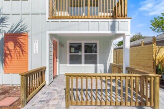112 2nd St in St. Augustine, FL - Building Photo - Building Photo
