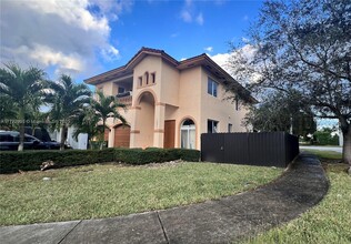 1031 NE 17th Terrace in Homestead, FL - Building Photo - Building Photo