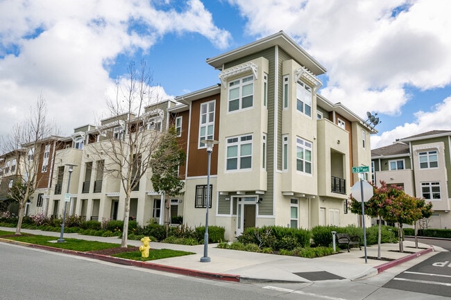 property at 460 E 28th Ave