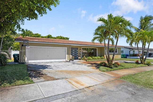 20375 NE 22nd Pl in Miami, FL - Foto de edificio - Building Photo