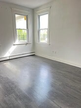 72 Chauncey Ave in New Rochelle, NY - Building Photo - Building Photo