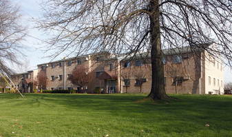 6605 Katahdin Dr in Poland, OH - Building Photo