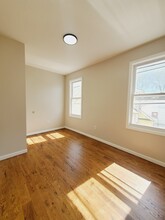 457 Garfield Ave, Unit 2 in Jersey City, NJ - Foto de edificio - Building Photo