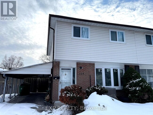 property at 184 Hollyberry Trail