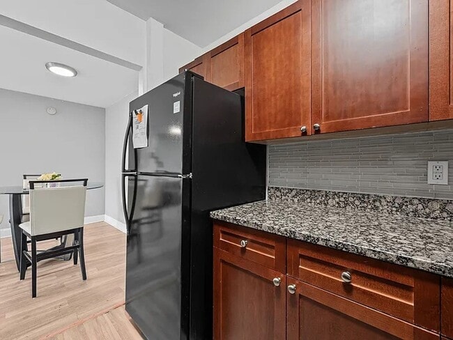 2479 Peachtree Rd NE in Atlanta, GA - Building Photo - Building Photo