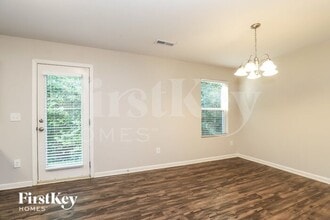 2202 Matthew Oaks Ct in Greensboro, NC - Building Photo - Building Photo