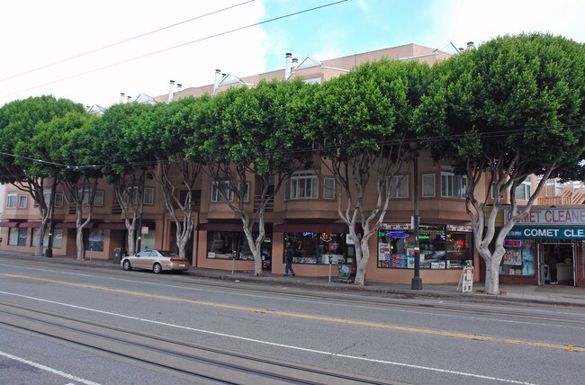 950 Columbus Ave in San Francisco, CA - Building Photo - Building Photo