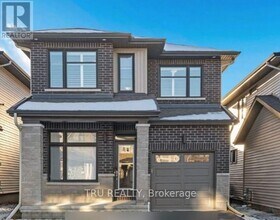 112 Minikan St in Ottawa, ON - Building Photo - Building Photo