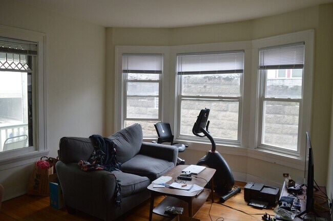 314 E Mifflin St, Unit 3 in Madison, WI - Foto de edificio - Building Photo